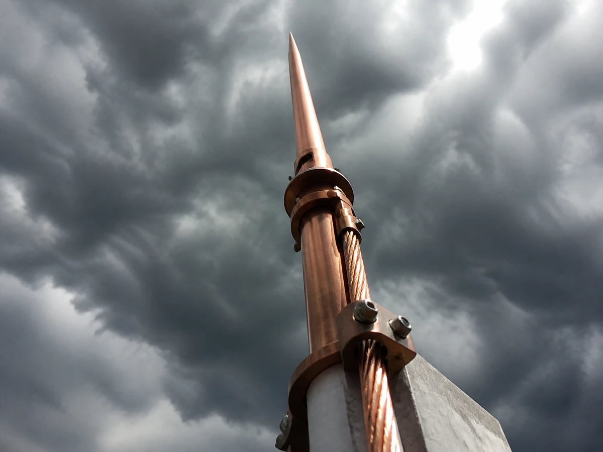 Lightning overvoltages